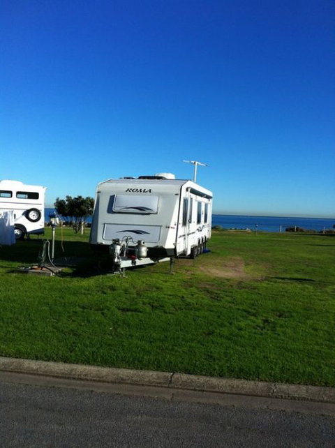 Brighton Caravan Park - New Castle Holiday 3