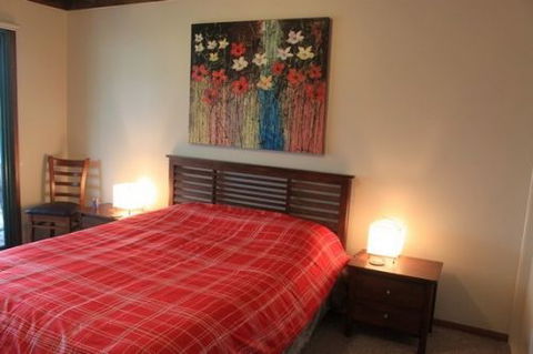 Mossy Point Holiday Rentals - New Castle Holiday 2