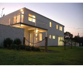 Joylaine - New Castle Holiday 0