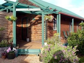 Blushing Grape - New Castle Holiday 0