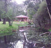 Kangaroo Gully Cottage - New Castle Holiday
