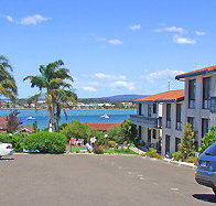 Crown Apartments - New Castle Holiday