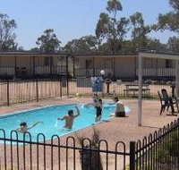 Lake Leslie Tourist Park - New Castle Holiday