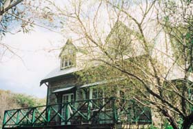 Cloverhill Cottage - New Castle Holiday 0