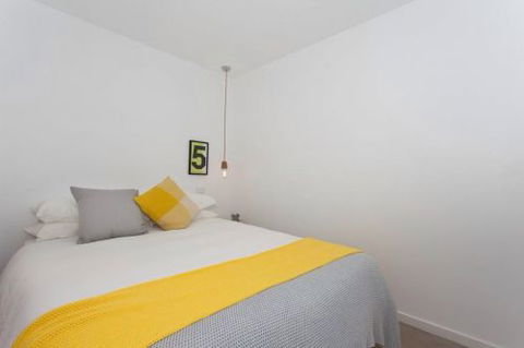 Amour Eva Retreats  - New Castle Holiday 8