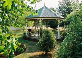 Chalets Lumineux - New Castle Holiday 0