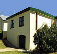 Beachport Holiday Units - New Castle Holiday