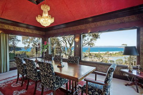 Eden Holiday Rentals - New Castle Holiday 1