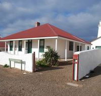 Cape Willoughby Lighthouse Keepers Heritage Accommodation - New Castle Holiday