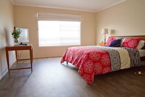 Coral Sands Luxury Beach House - New Castle Holiday 4