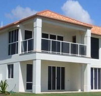 Bargara Beach Oceanfront Holiday Home - New Castle Holiday