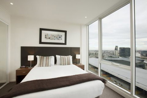 28 Nights - New Castle Holiday 6