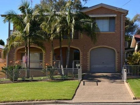 Tomakin Beach House - New Castle Holiday 0