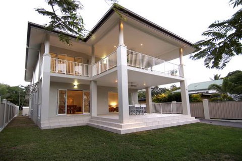 Cairns Beaches Accommodation Consultancy Services  - New Castle Holiday 2