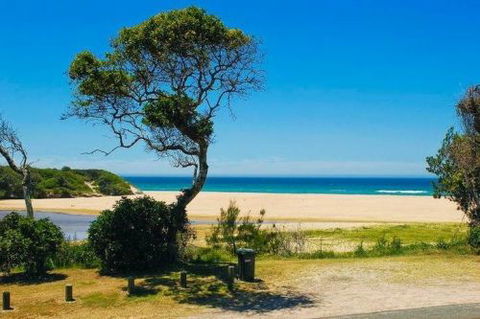 Seascape Apartments - New Castle Holiday 3