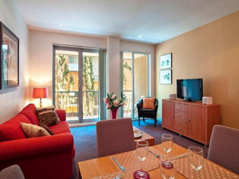 Melbourne Serviced Apartments - Catani 1 - New Castle Holiday 1
