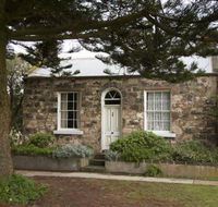 No.1 William St - New Castle Holiday