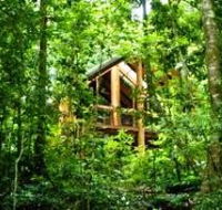Fur'N'Feathers Rainforest Tree Houses - New Castle Holiday