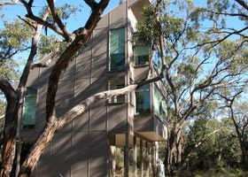 Aquila Eco Lodges - New Castle Holiday 0