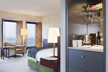 Sofitel Melbourne On Collins - New Castle Holiday 31