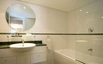 Adina Apartment Hotel Coogee - New Castle Holiday 3