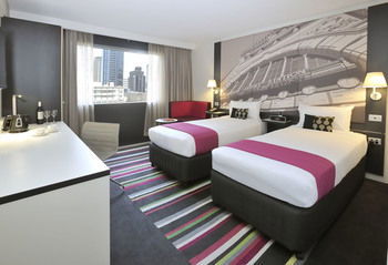 Mercure Melbourne Treasury Gardens - New Castle Holiday 11