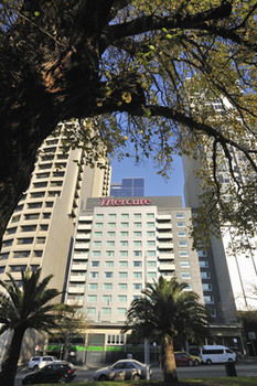 Mercure Melbourne Treasury Gardens - New Castle Holiday 13