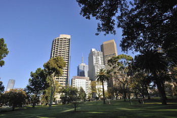 Mercure Melbourne Treasury Gardens - New Castle Holiday 15