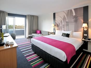 Mercure Melbourne Treasury Gardens - New Castle Holiday 51