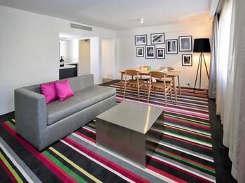 Mercure Melbourne Treasury Gardens - New Castle Holiday 52
