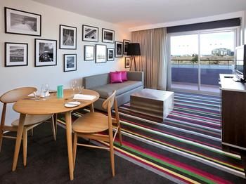 Mercure Melbourne Treasury Gardens - New Castle Holiday 65