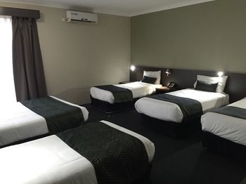 Country Comfort Hunts Liverpool - New Castle Holiday 13