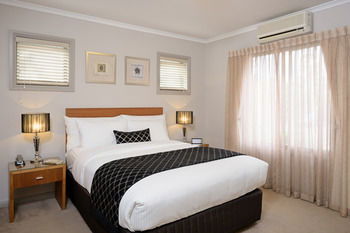 Ringwood Royale - New Castle Holiday 9