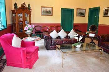 Toorak Manor - New Castle Holiday 33