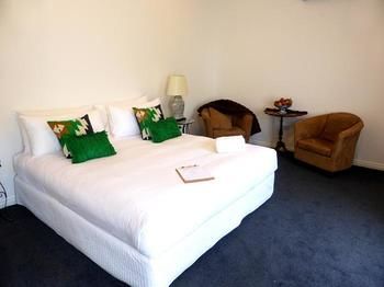 The Bronte Boutique Hotel - New Castle Holiday 7