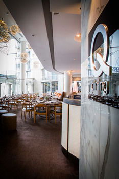 Pullman Quay Grand Sydney Harbour - New Castle Holiday 9