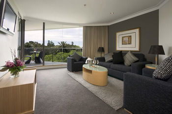 Pullman Quay Grand Sydney Harbour - New Castle Holiday 15