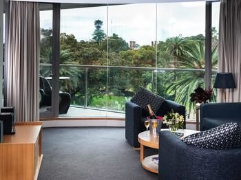 Pullman Quay Grand Sydney Harbour - New Castle Holiday 32