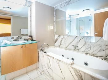 Pullman Quay Grand Sydney Harbour - New Castle Holiday 53