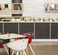 ibis Melbourne Hotel and Apartments - New Castle Holiday