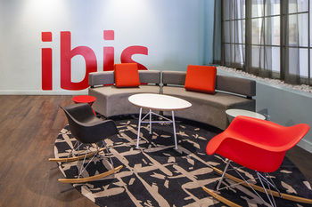 Ibis Melbourne Hotel And Apartments - New Castle Holiday 3