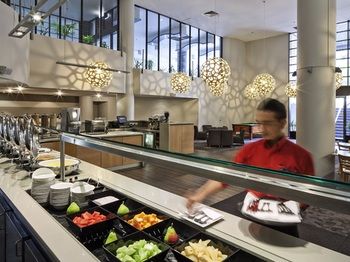 Ibis Melbourne Hotel And Apartments - New Castle Holiday 6