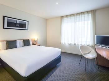 Ibis Melbourne Hotel And Apartments - New Castle Holiday 22