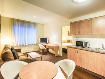 Ibis Melbourne Hotel And Apartments - New Castle Holiday 23