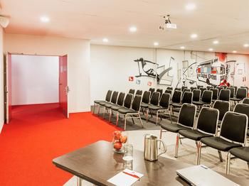Ibis Melbourne Hotel And Apartments - New Castle Holiday 36