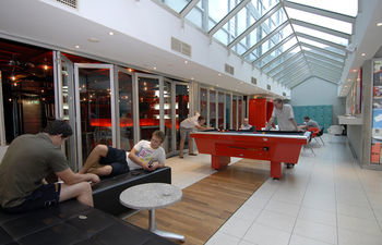 Base Backpackers Melbourne Hostel - New Castle Holiday 10