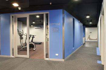 Space Hotel - Hostel/Backpacker - New Castle Holiday 3