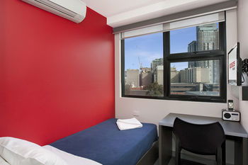 Space Hotel - Hostel/Backpacker - New Castle Holiday 9