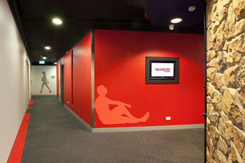 Space Hotel - Hostel/Backpacker - New Castle Holiday 13