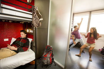 Space Hotel - Hostel/Backpacker - New Castle Holiday 50